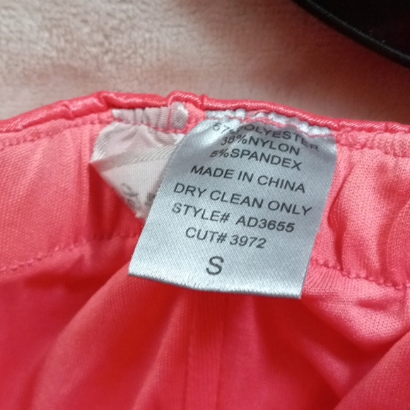 Dress - Picture 3 of 4